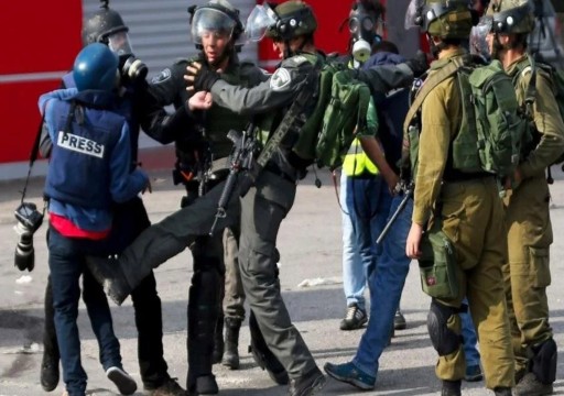 الاحتلال الإسرائيلي يعتقل 66 صحافيا في الضفة الغربية منذ 7 أكتوبر