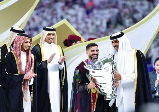 رئيس الدولة ونائبه يهنئان أمير قطر بفوز منتخب بلاده بكأس آسيا