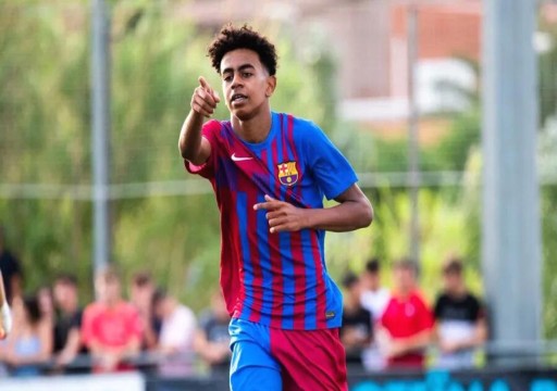 برشلونة يجدد عقد نجمه الصاعد لامين يامال ويحدد شرطاً جزائياً خيالياً