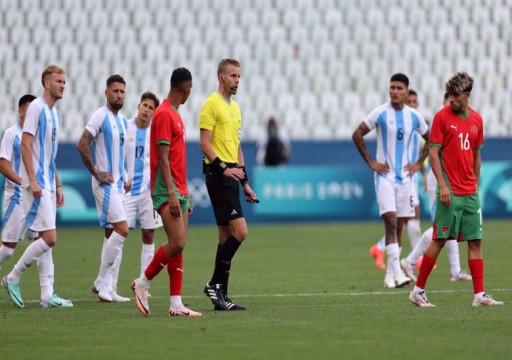 لماذا تأخر إلغاء هدف الأرجنتين ضد المغرب ساعتين؟