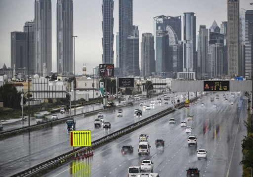 هطول أمطار خفيفة على الدولة مع انخفاض في درجات الحرارة