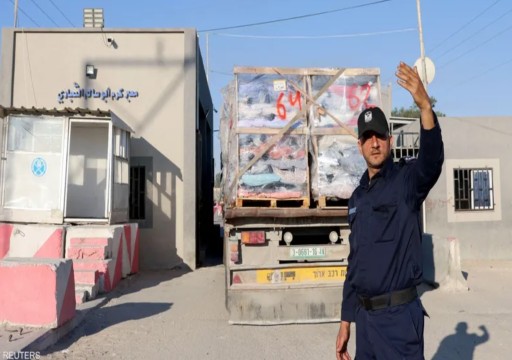 بدء دخول المساعدات إلى غزة عبر معبر كرم أبو سالم لأول مرة منذ بدء العدوان