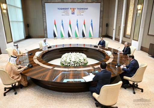 الإمارات وقطر تبحثان تعزيز الاستثمارات مع أوزبكستان