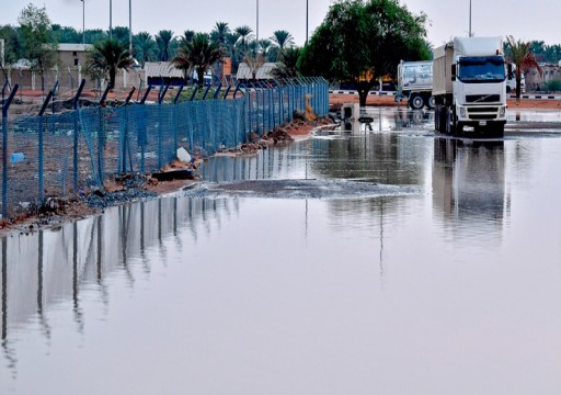 أهالٍ يطالبون بجسور ومعابر على الطرق الجبلية لحماية الطلاب أثناء الأمطار