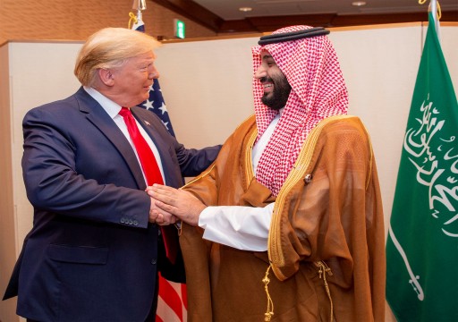 نيوزويك: هل ستتجاوز علاقة بن سلمان وترامب أزمة النفط الحالية؟