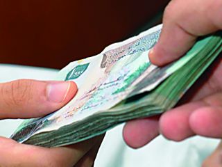 شركة مقاولات تعوض عاملا 300 ألف درهم