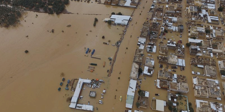 أمطار وسيول السعودية.. غرق مقبرة بالخرج وحوادث بالرياض وعسير والشرقية