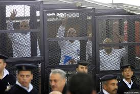 رابطة حقوقية: الحكم بإعدام 188 متهما في مصر انتحار للعدالة